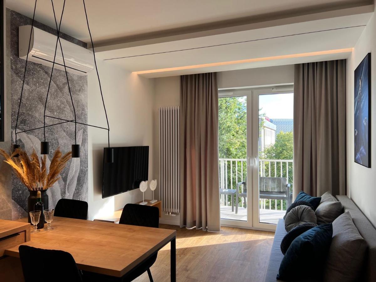 Family & Business Elegant Apartments Ul Lotnicza Centrum Galeria Korona - 1 Bedroom, Terrace, Air Conditioning, Garage - New! Келце Екстериор снимка