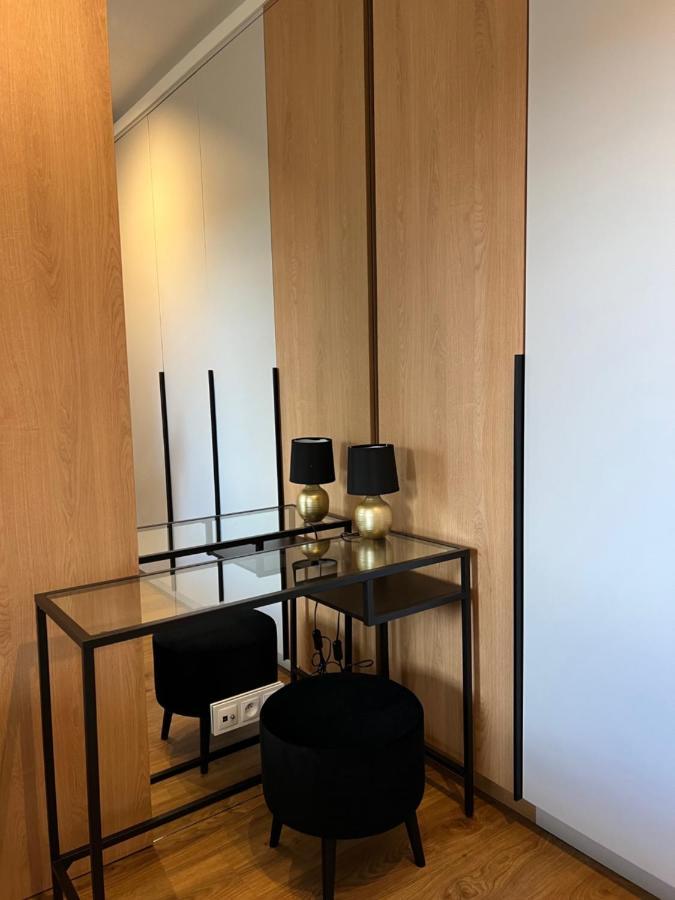 Family & Business Elegant Apartments Ul Lotnicza Centrum Galeria Korona - 1 Bedroom, Terrace, Air Conditioning, Garage - New! Келце Екстериор снимка