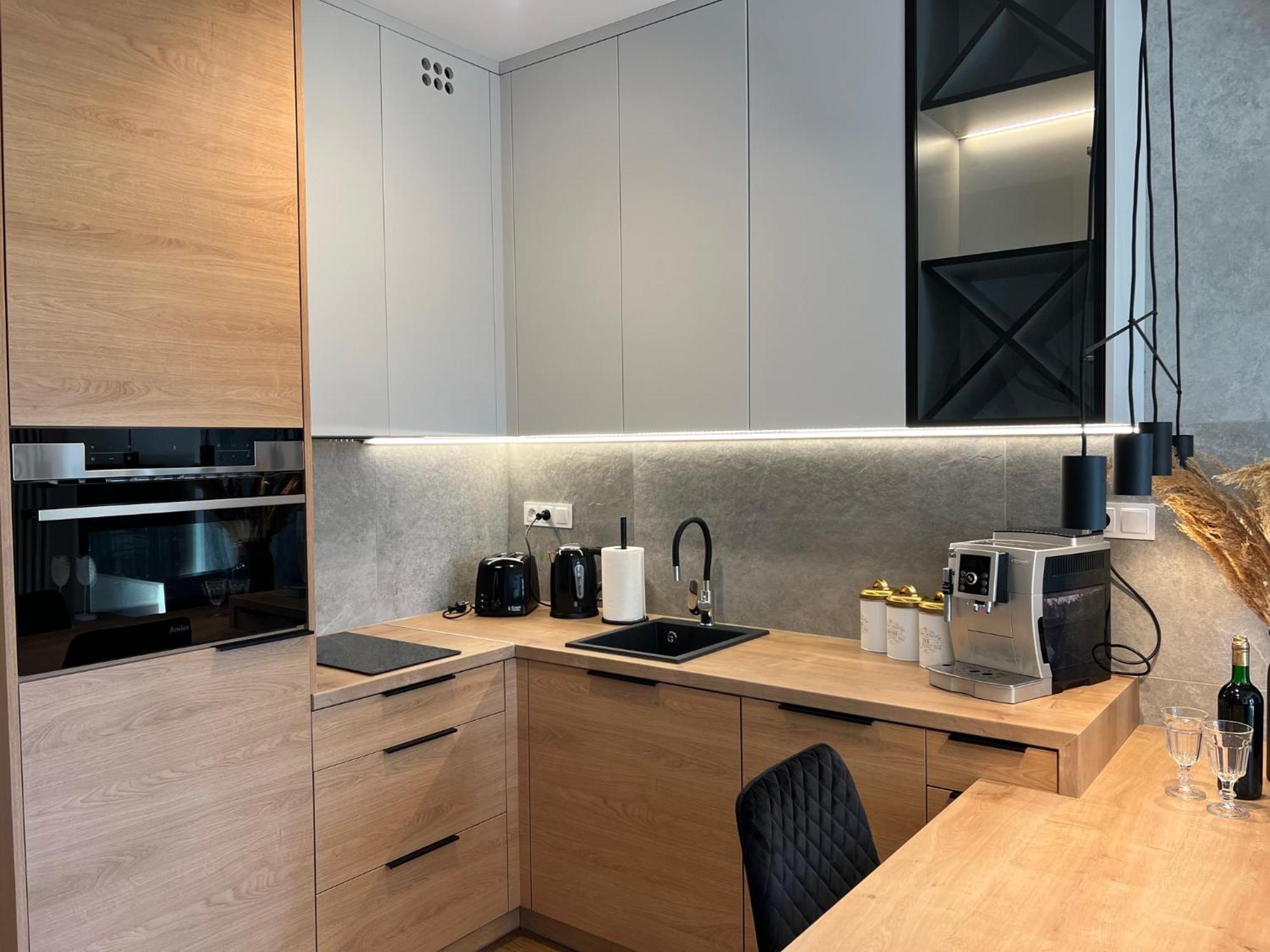Family & Business Elegant Apartments Ul Lotnicza Centrum Galeria Korona - 1 Bedroom, Terrace, Air Conditioning, Garage - New! Келце Екстериор снимка